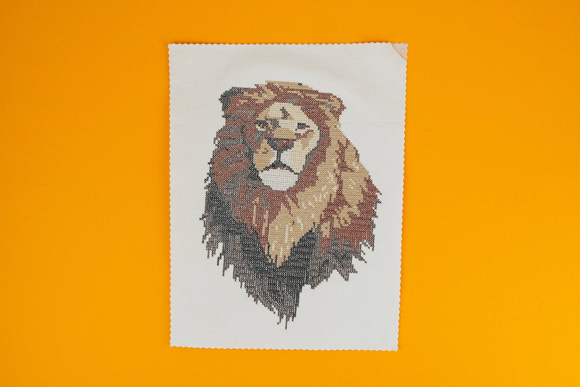 Stickdatei Löwe (Kreuzstich) - Make ma!