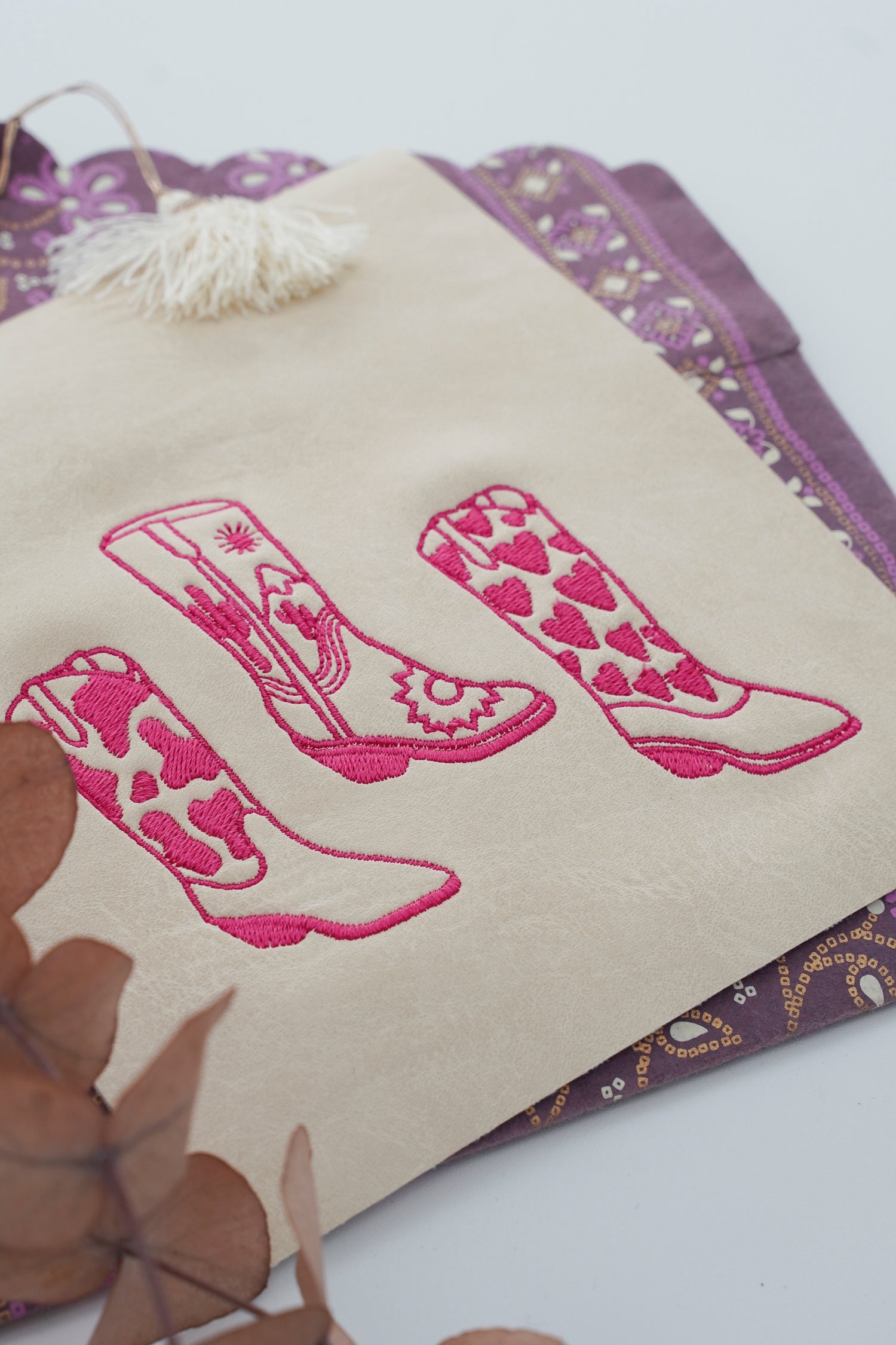 Moderne Stickdatei Cowboy Boots