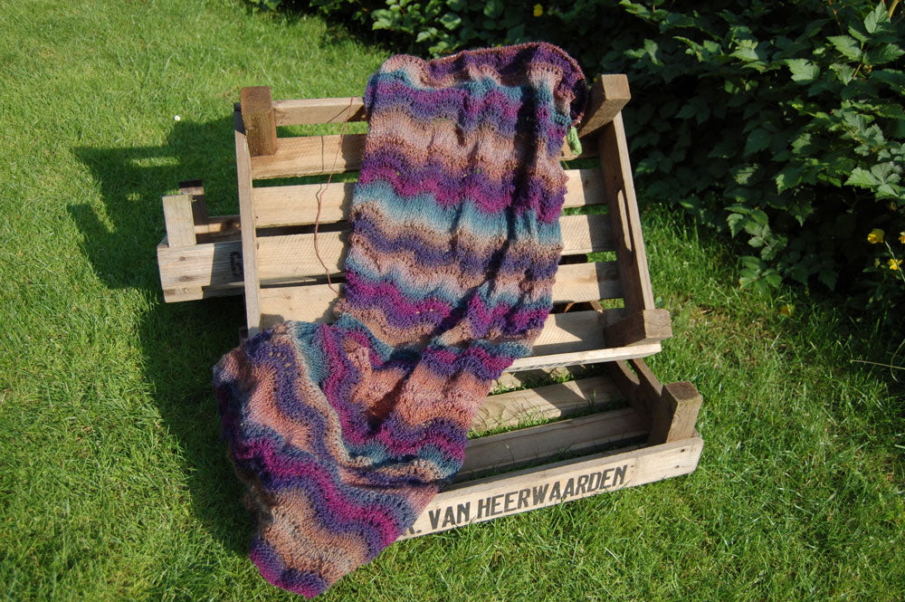 Strickanleitung Tuch Wellenmuster