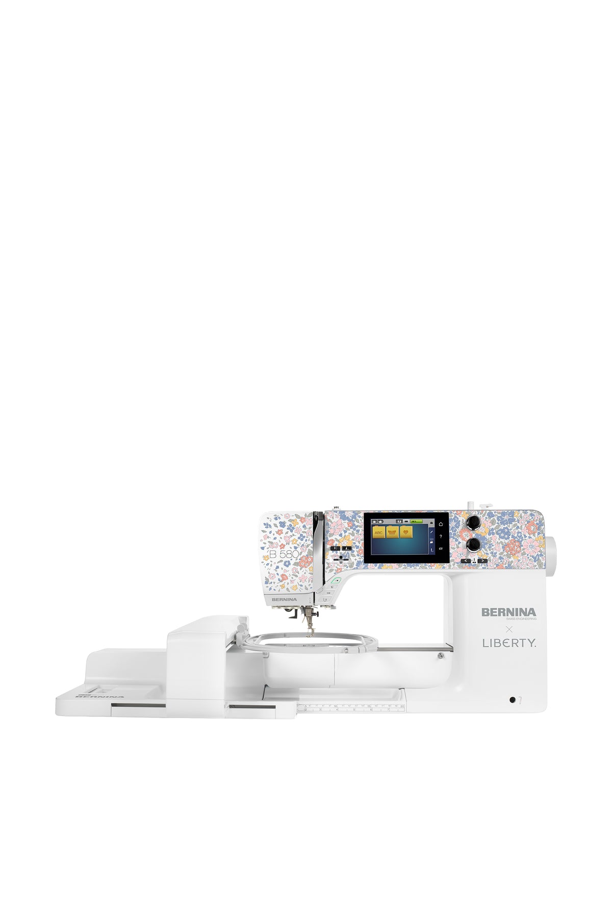 BERNINA B 580 LIBERTY Edition inkl. Stickmodul M (SDT) Näh- & Stickmaschine in gerader Frontansicht ohne Bodenschatten