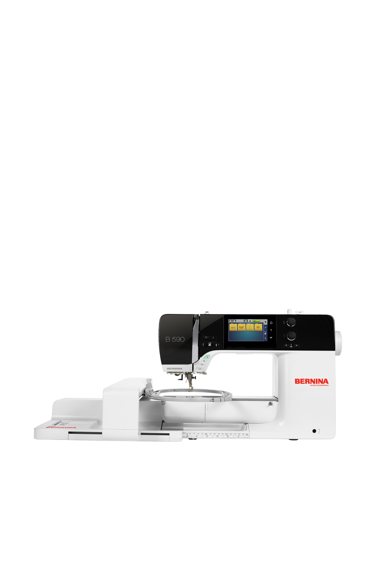 BERNINA B590 mit Stickmodul M (SDT) Näh- & Stickmaschine in gerader Frontansicht ohne Bodenschatten