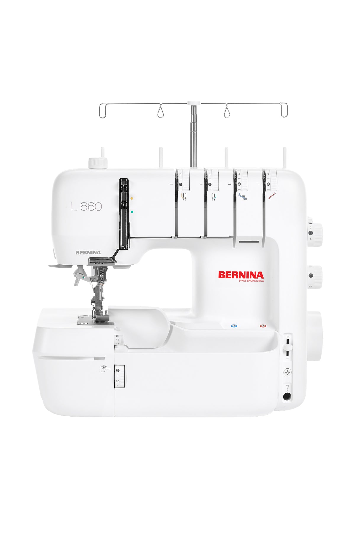 BERNINA L 660 overlockmachine in recht vooraanzicht, vrijstaand zonder schaduw op de vloer
