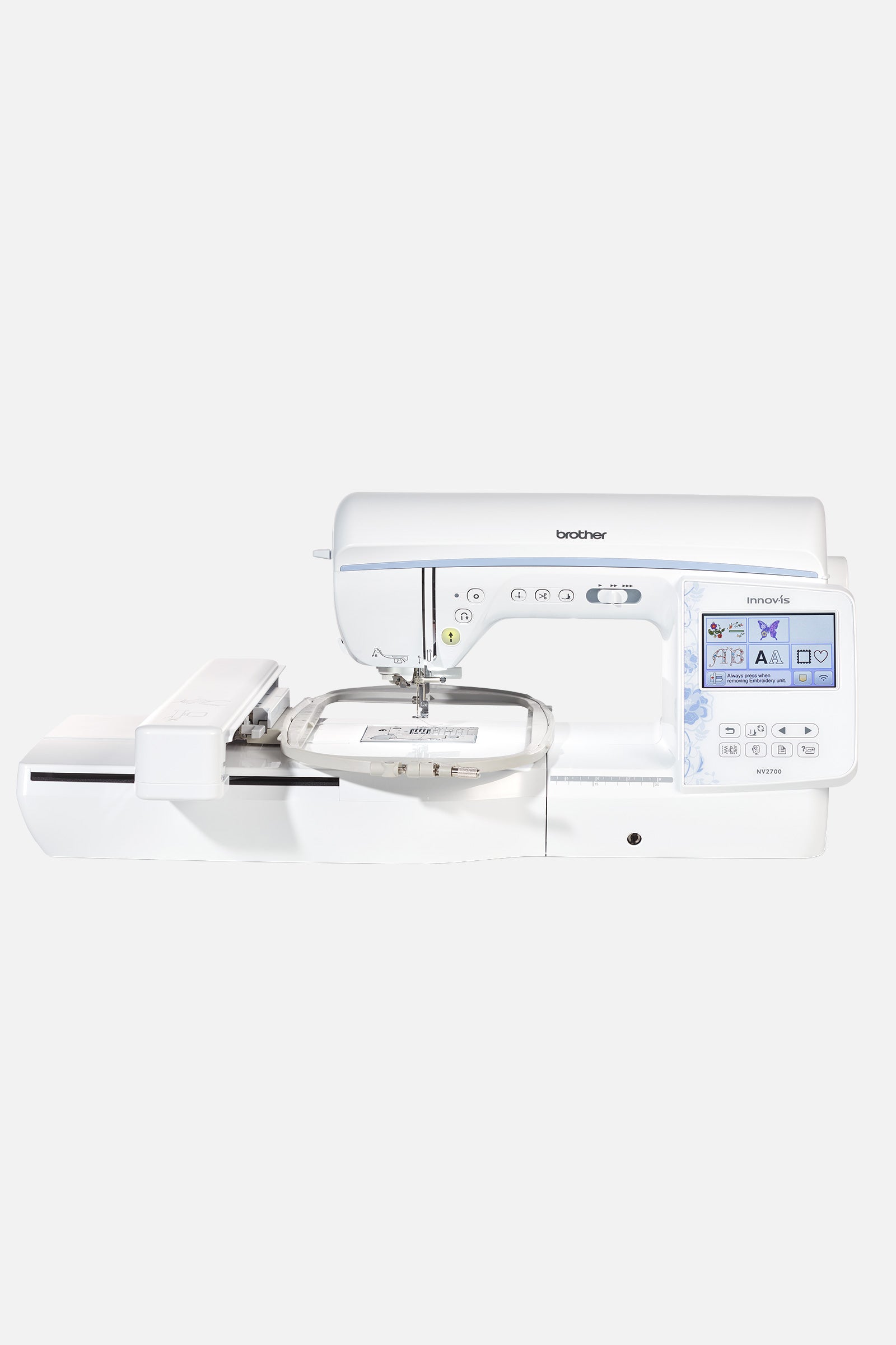 Brother Innov-is NV2700 mit angesetztem Stickmodul und Stickrahmen