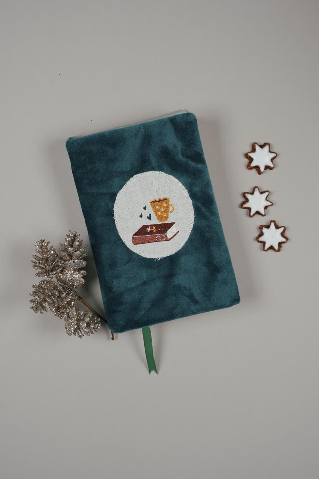 Stickdatei Buch Ornament - Make ma!