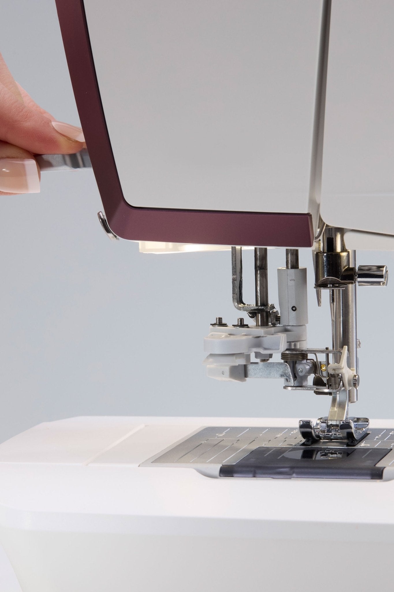 Husqvarna VIKING Designer Topaz 65 Näh- & Stickmaschine - Make ma!