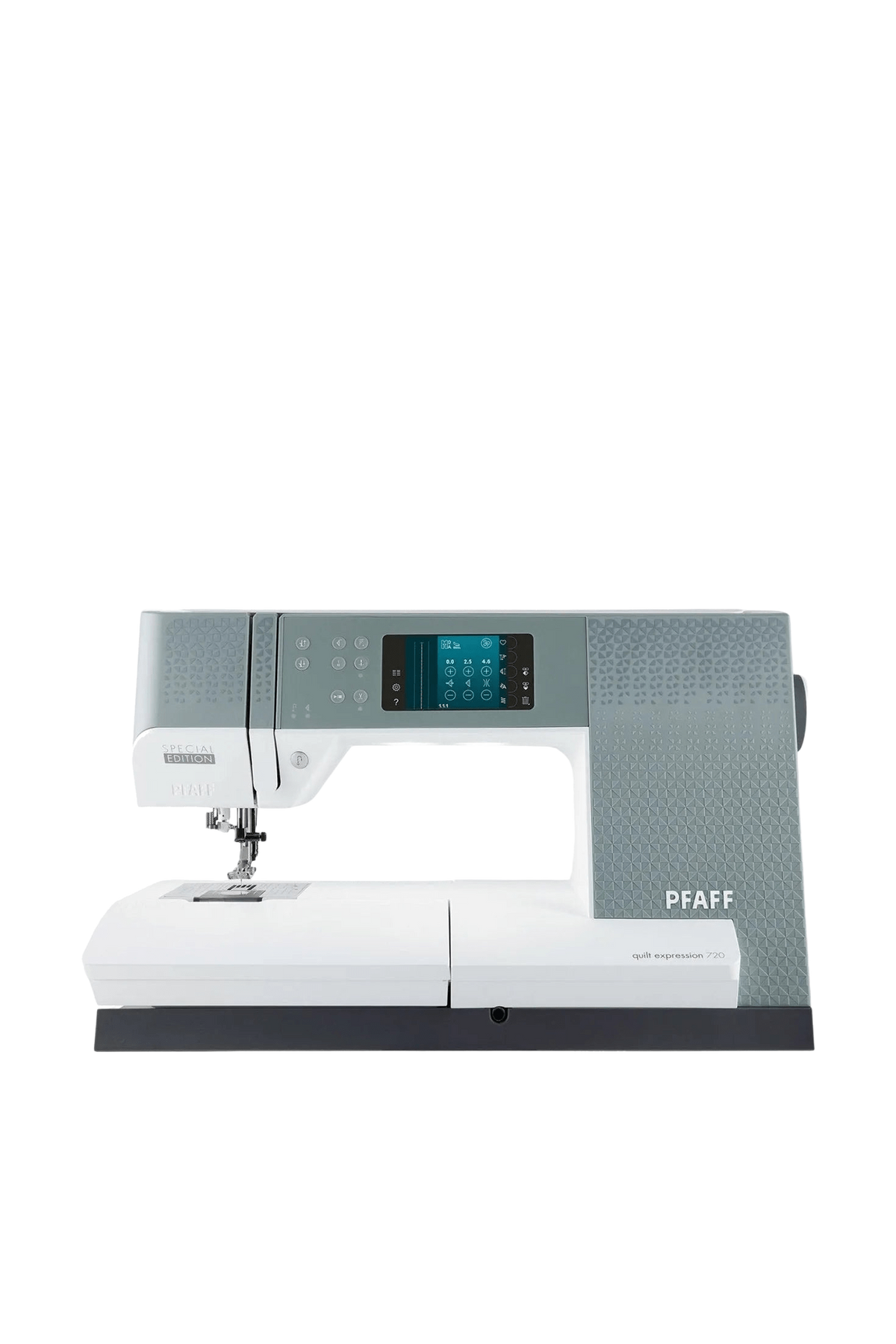 PFAFF quilt expression 720 Special Edition Nähmaschine in gerader Frontansicht, freigestellt ohne Bodenschatten