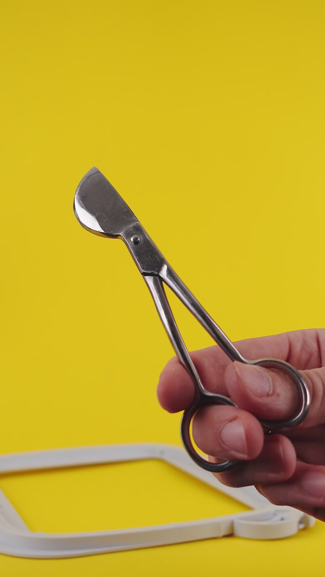 Application scissors