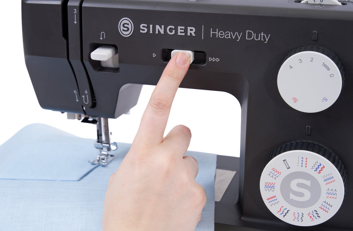Geschwindigkeitsregler der SINGER® Heavy Duty™ 4552 im Detail.