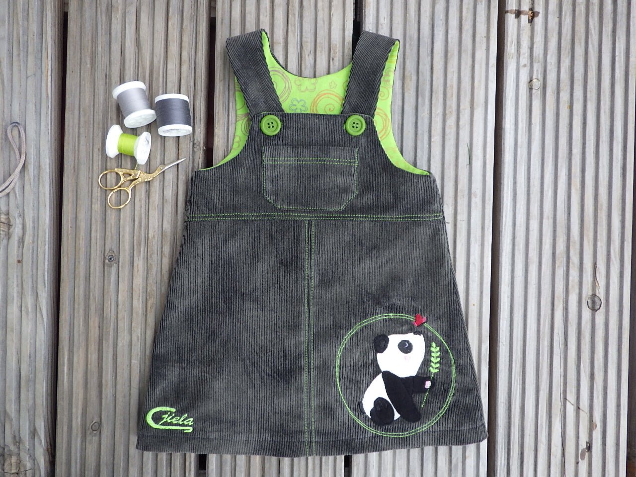 Stickdatei PANDA Pit mit Schmetterling - Make ma!