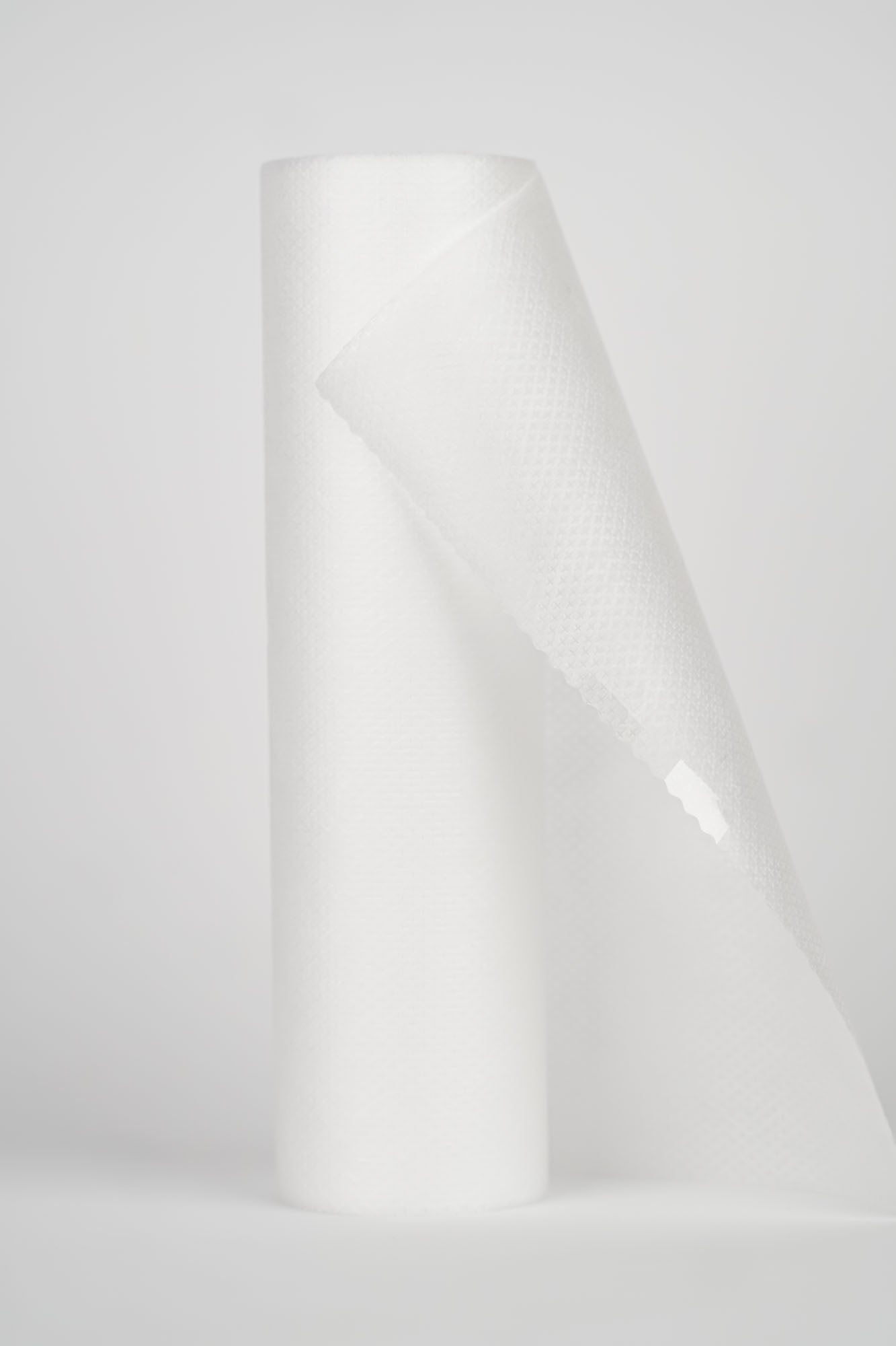 Struktur des Schneidvlieses SOFT'N SHEER PLUS in weiß