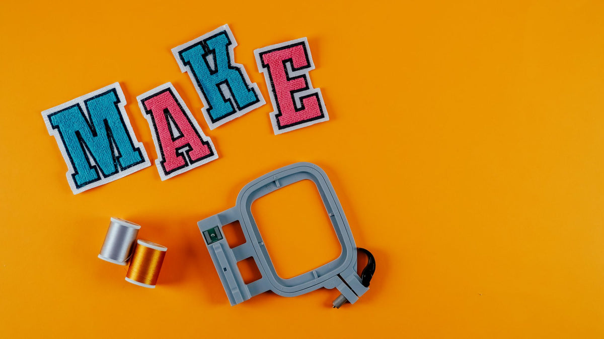 Faux-Chenille-Schriftzug als kreative Sticktechnik