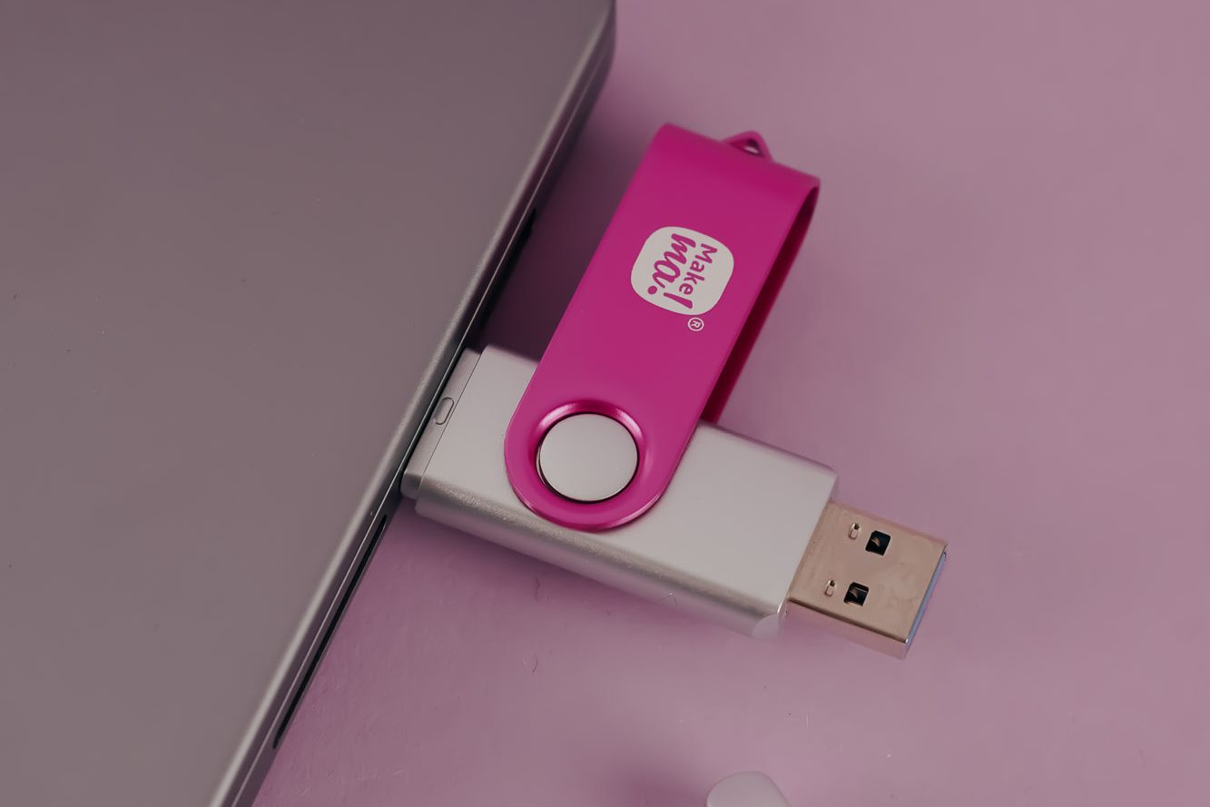 USB Stick für Stickmaschine welches Dateiformat