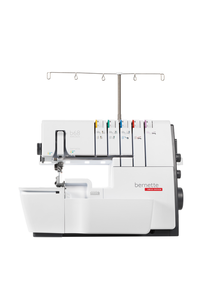 bernette b68 AIRLOCK Overlock- und Coverstichmaschine in gerader Frontansicht