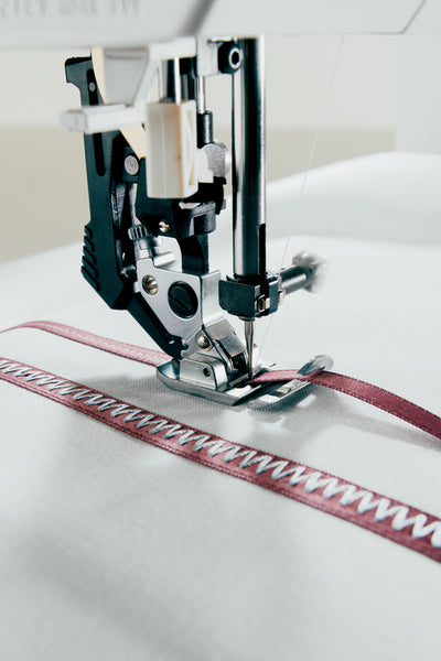 PFAFF Dekorativer Zierbandfuß für IDT-System (JKL)