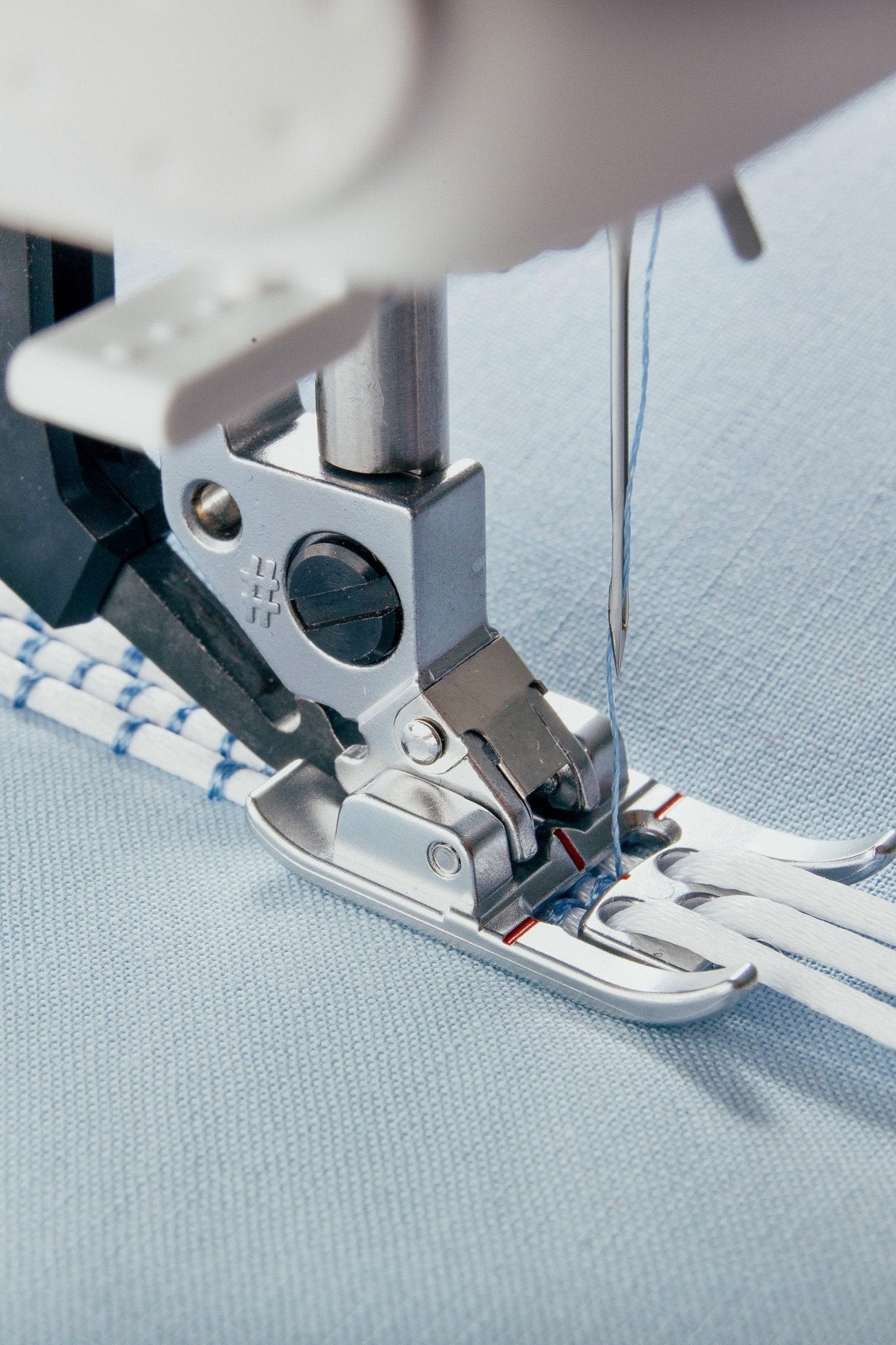 PFAFF Drei-Loch-Garnfuß für IDT-System J L - Make ma!