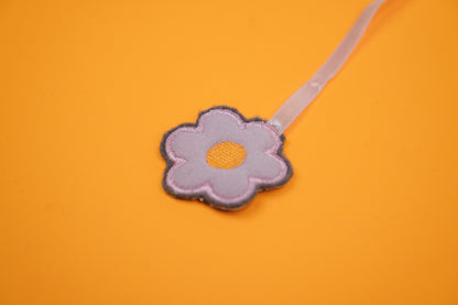 Applikation Blume Plustervlies
