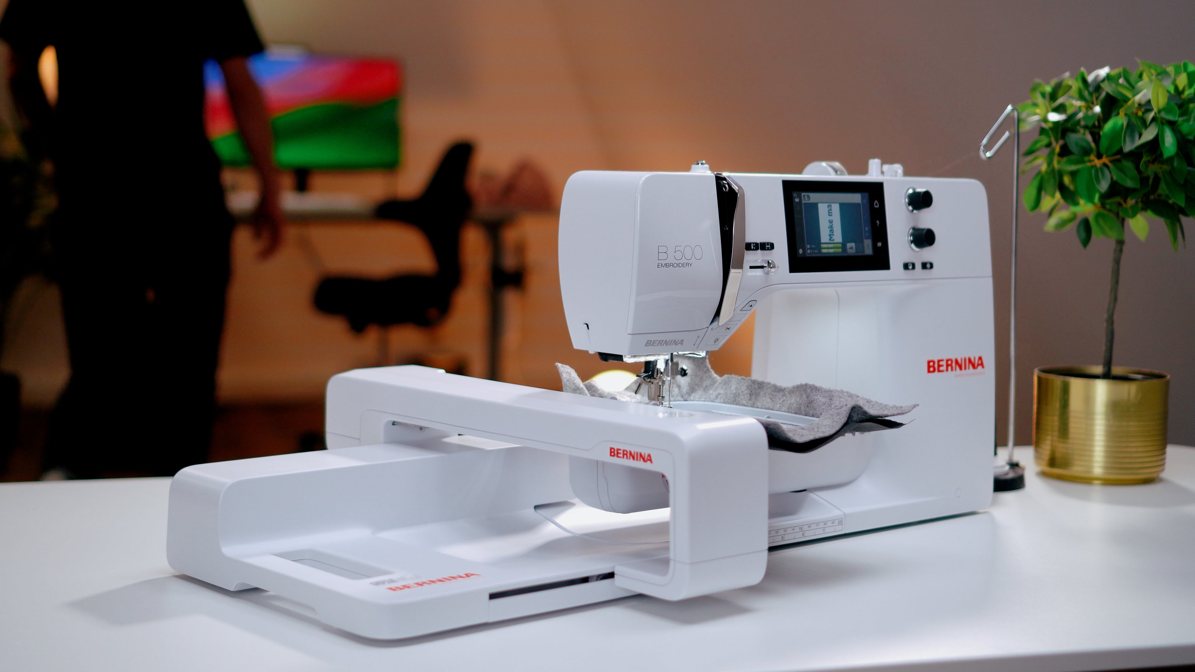 B500 mit SDT-Stickmodul M mit Videokurs