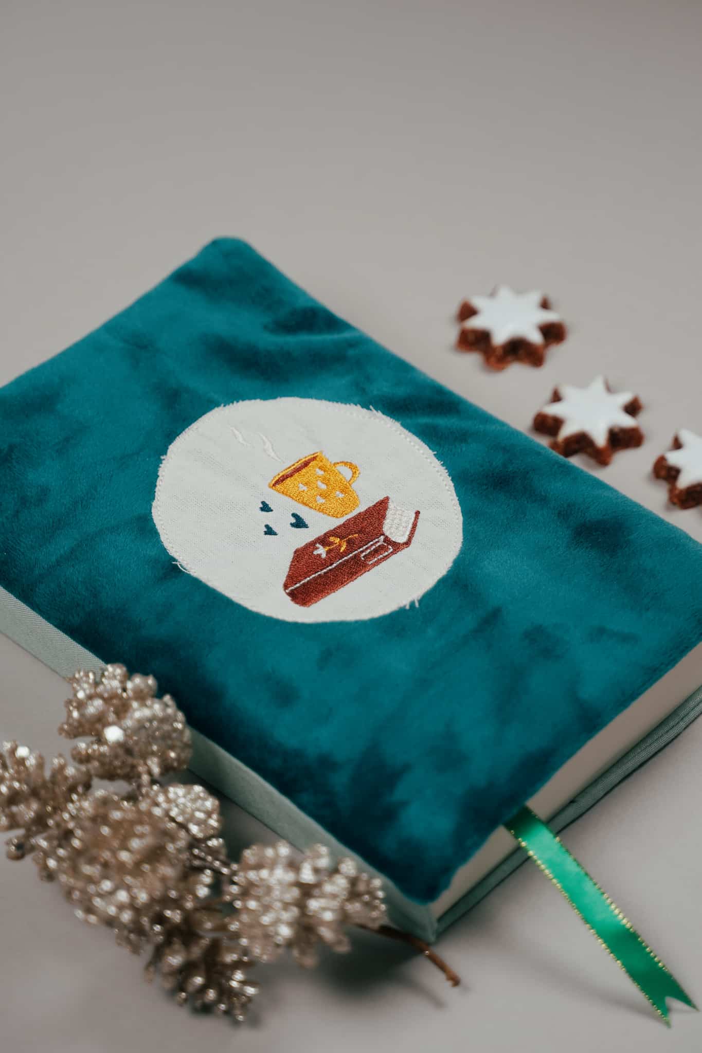 Buch Ornament Stickdatei