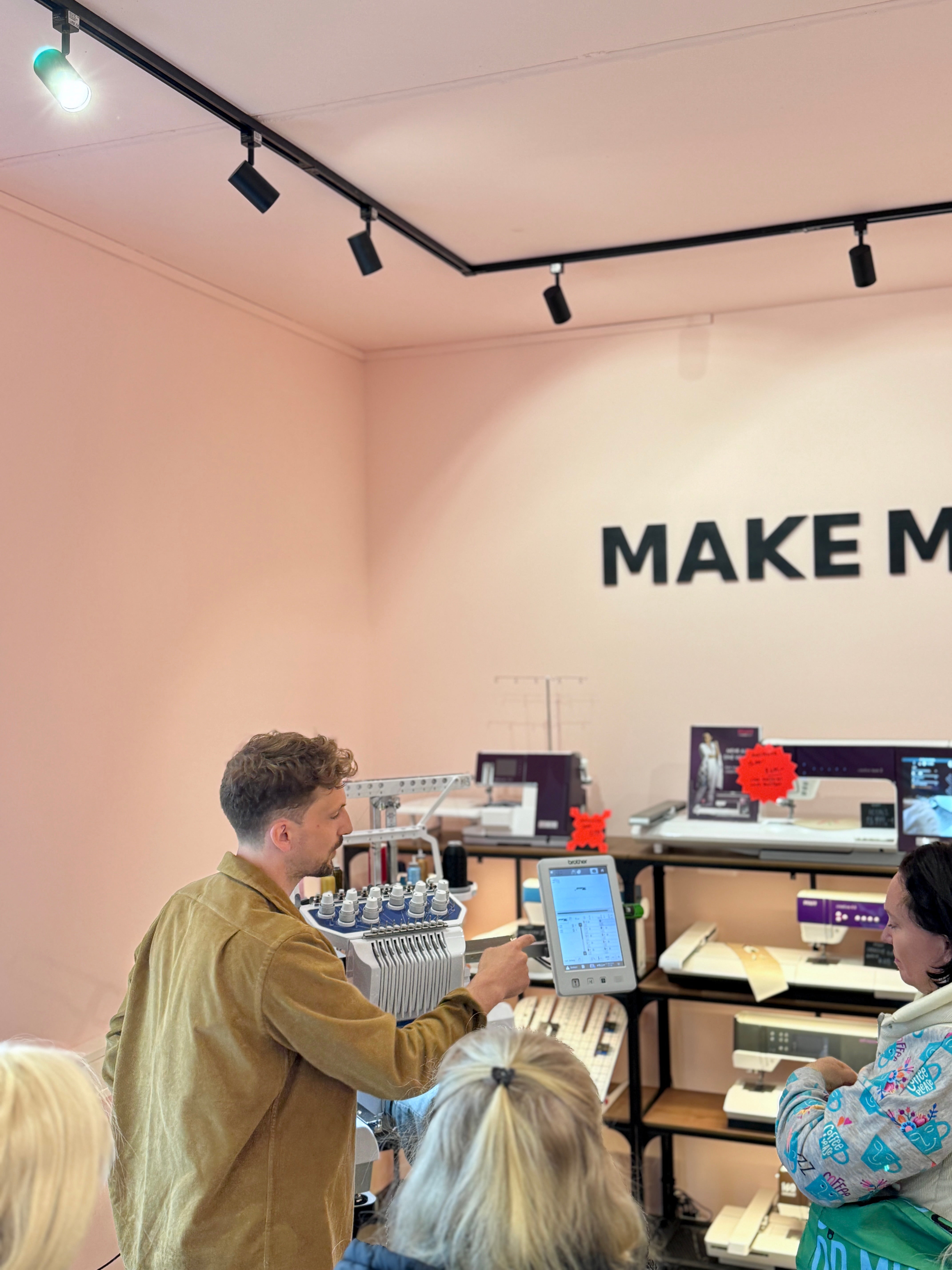 Intensiv-Stickkurs in Hamburg – Praxiswissen für Maschinensticken