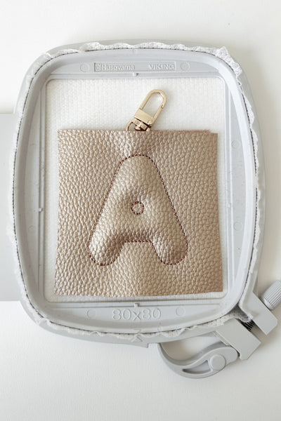 ITH Buchstaben für Schlüsselanhänger aus Kunstleder