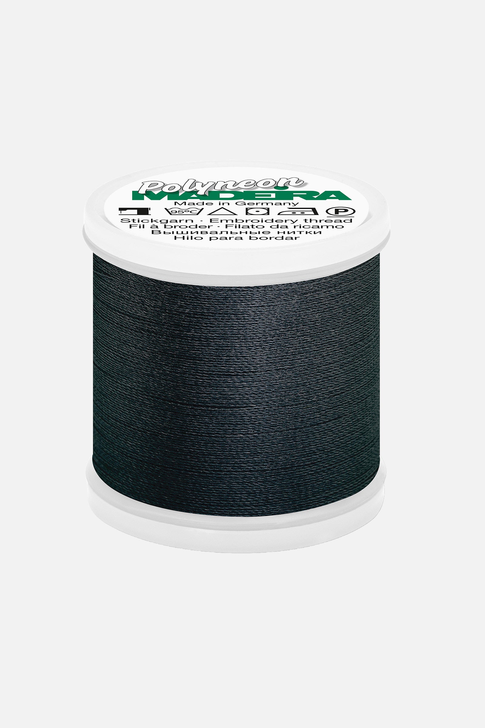 Madeira Polyneon 40 – 400 m Polyester Stickgarn 1/2