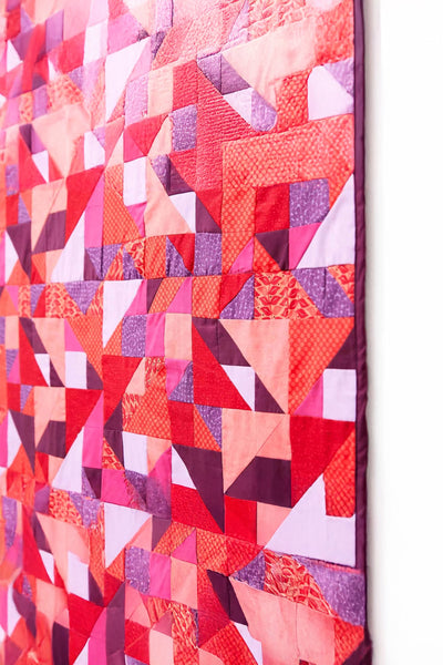 SINGER® MOMENTO™ Hitzelöslicher Stoffmarker, rot (Anwendungsbeispiel)