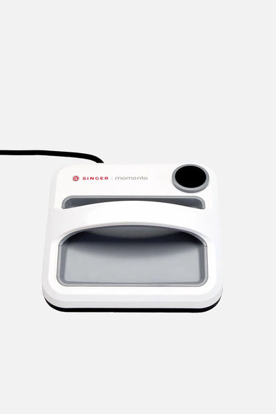 SINGER® MOMENTO™ Square Press