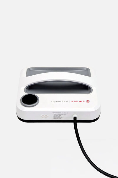 SINGER® MOMENTO™ Square Press
