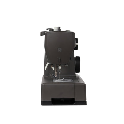 SINGER® Heavy Duty™ 4552 Nähmaschine in rückwärtiger Ansicht.