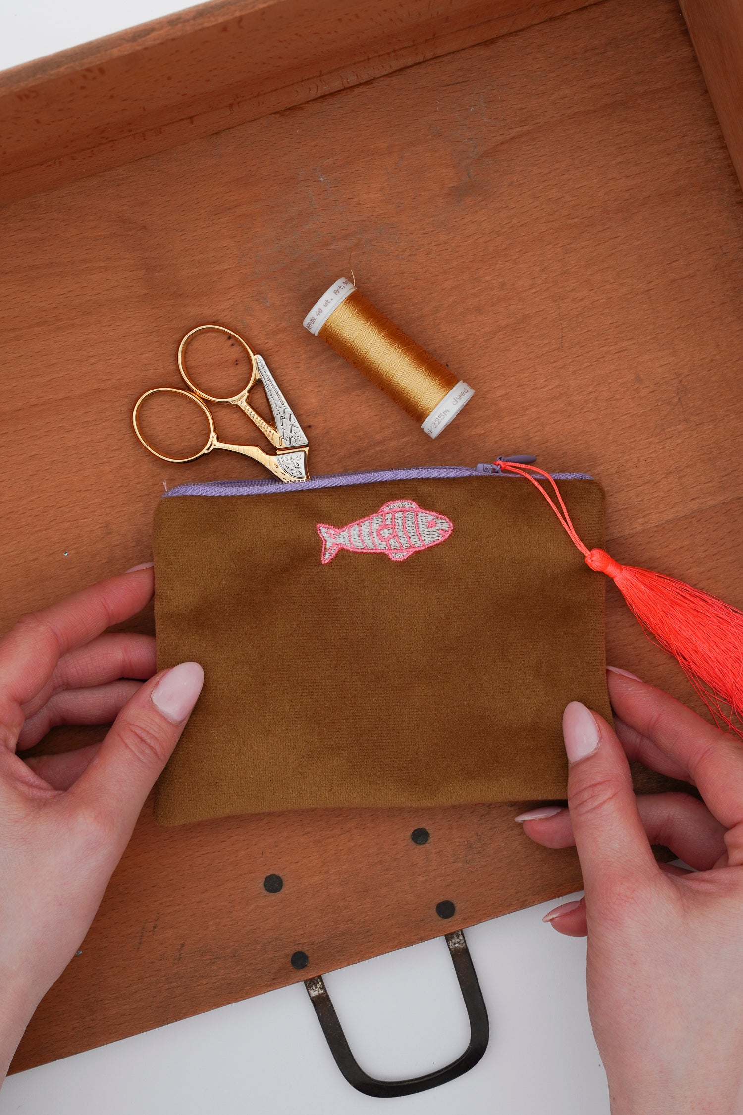 Moderne mini Stickdatei Fisch