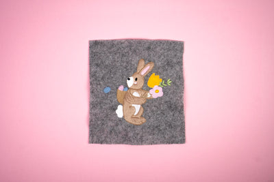 Embroidery file Easter bunny brings eggs