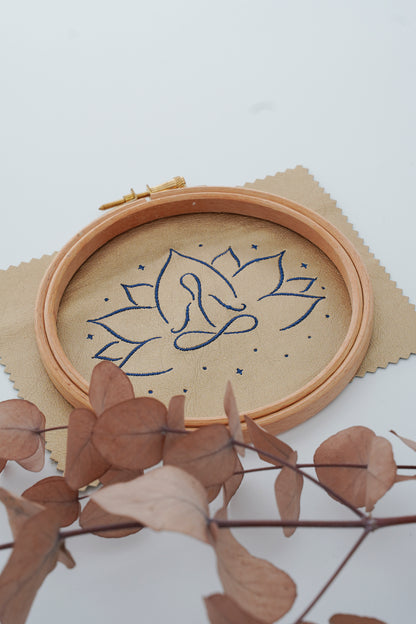 Buddhistische Stickdatei Yoga Lotus