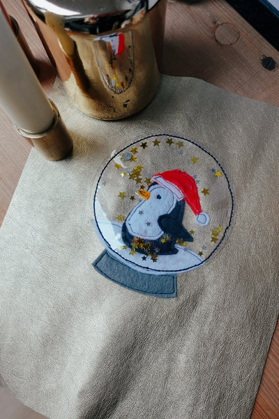 Volage Applikation nähen Schneekugel mit Pinguin