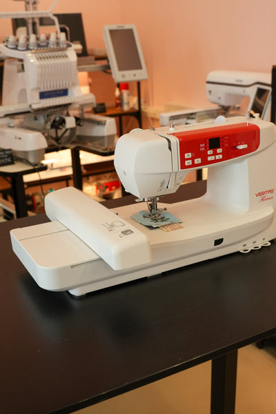 Machines à coudre et à broder d'occasion