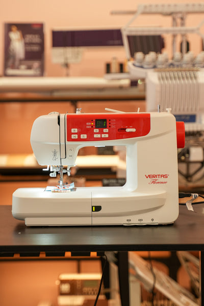 Machines à coudre et à broder d'occasion