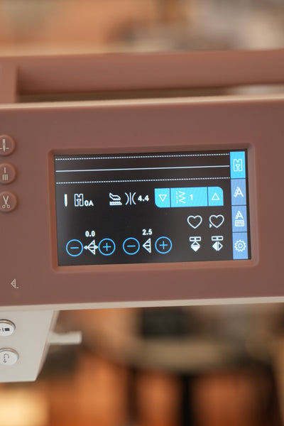 Pièce d'exposition de courtepointe PFAFF ambition 635