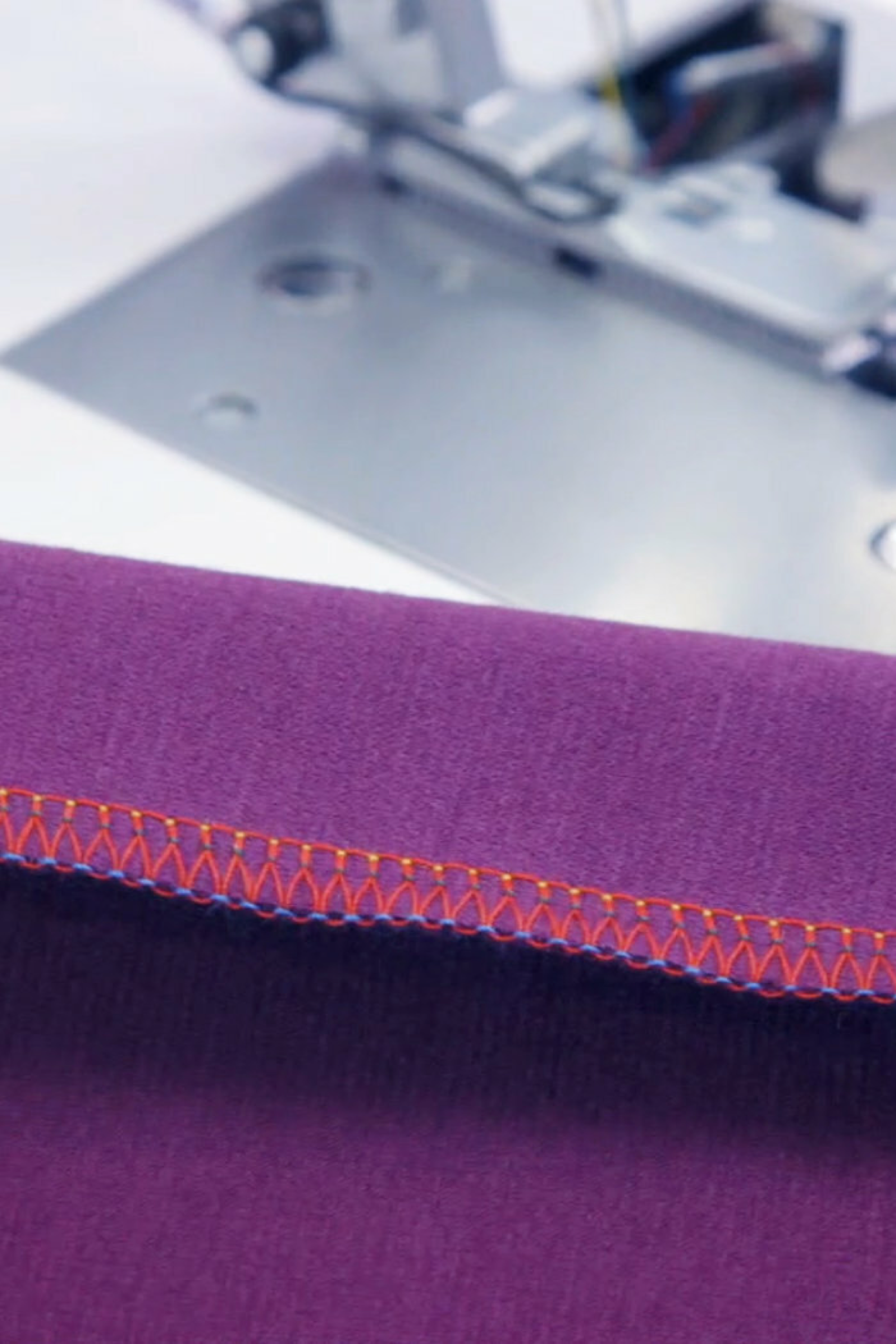 mtc-Fadenkontrolle an der bernette b68 AIRLOCK Overlock/Coverstitch-Combo