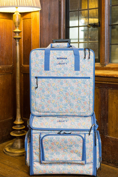 BERNINA 580 LIBERTY Edition inkl. Trolley / Tasche und Stickmodultasche