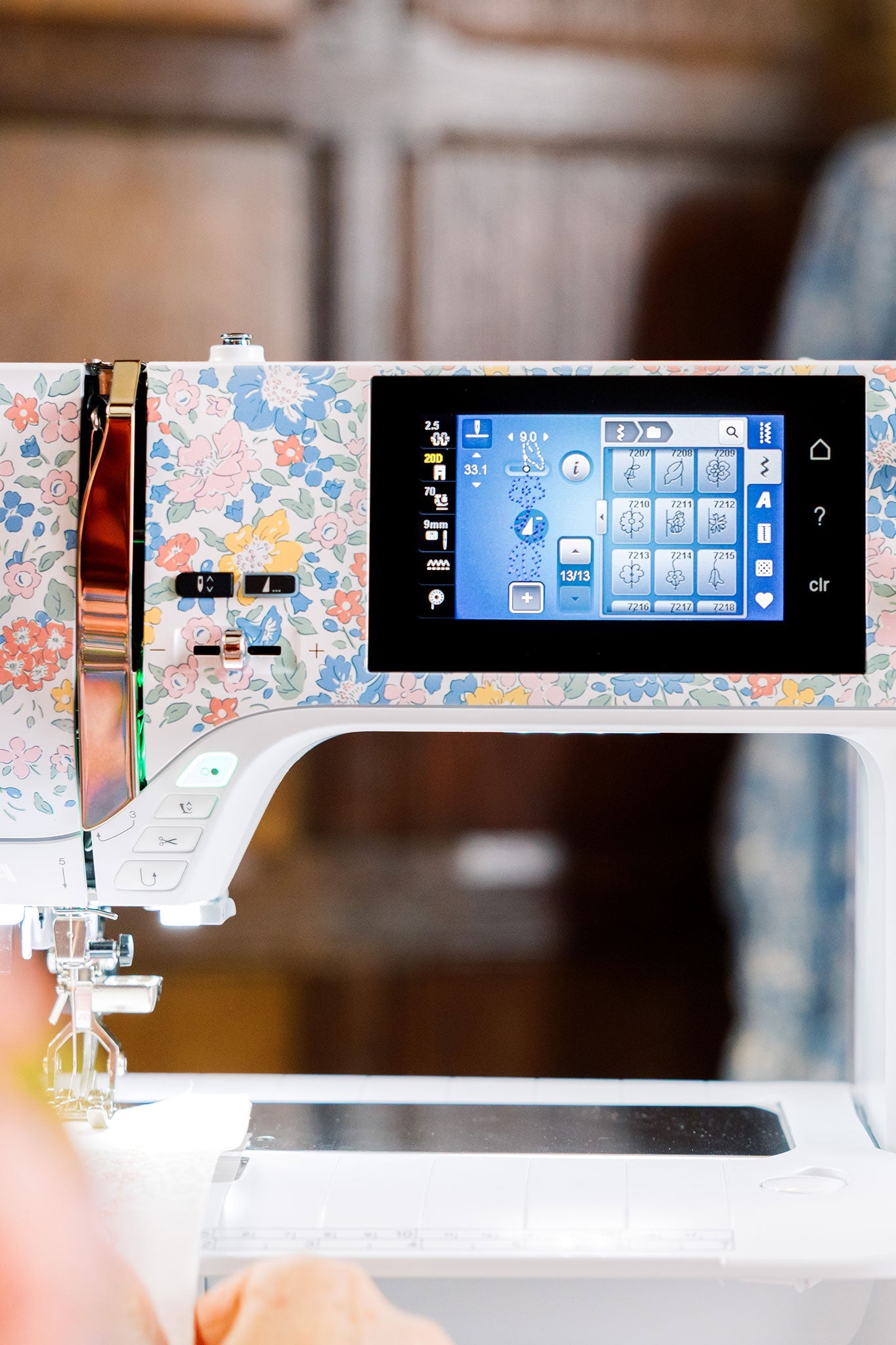 BERNINA 580 LIBERTY Edition Display / Sonderstiche