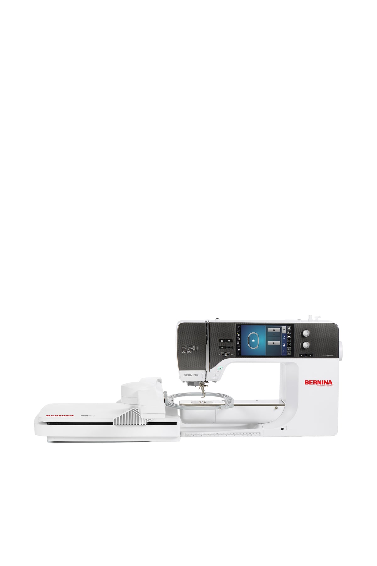 BERNINA 790 ULTRA mit Stickmodul L (SDT) Näh- & Stickmaschine in gerader Frontansicht ohne Bodenschatten
