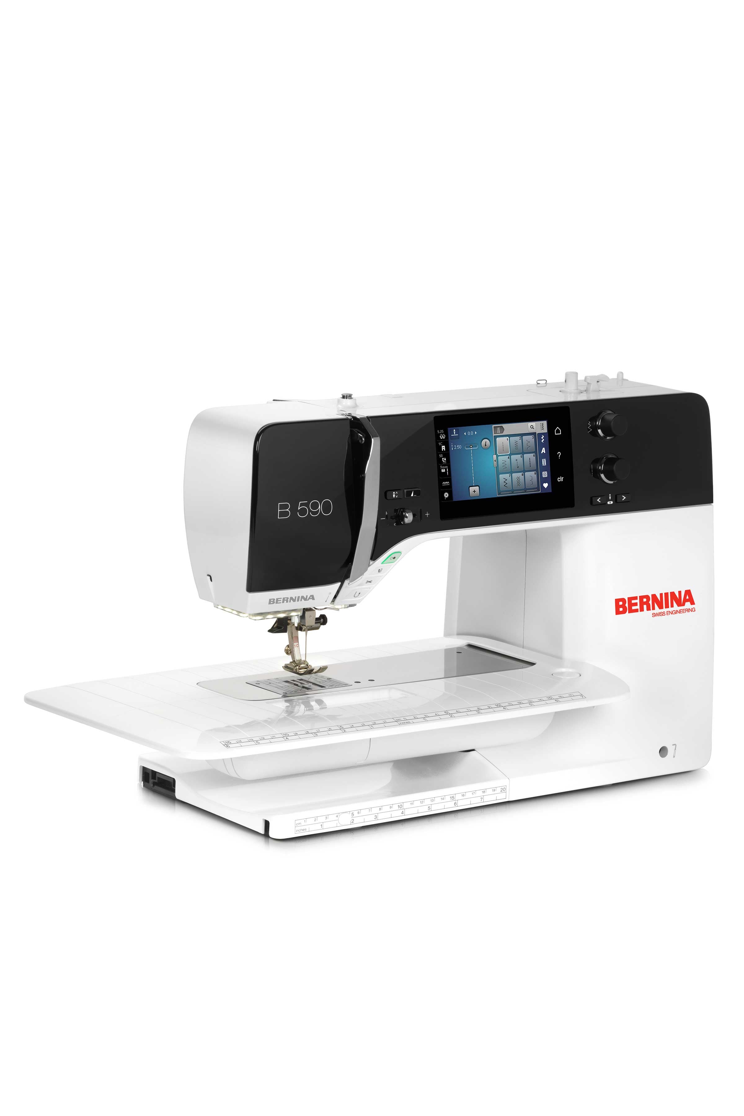 BERNINA 590 mit Stickmodul M (SDT)