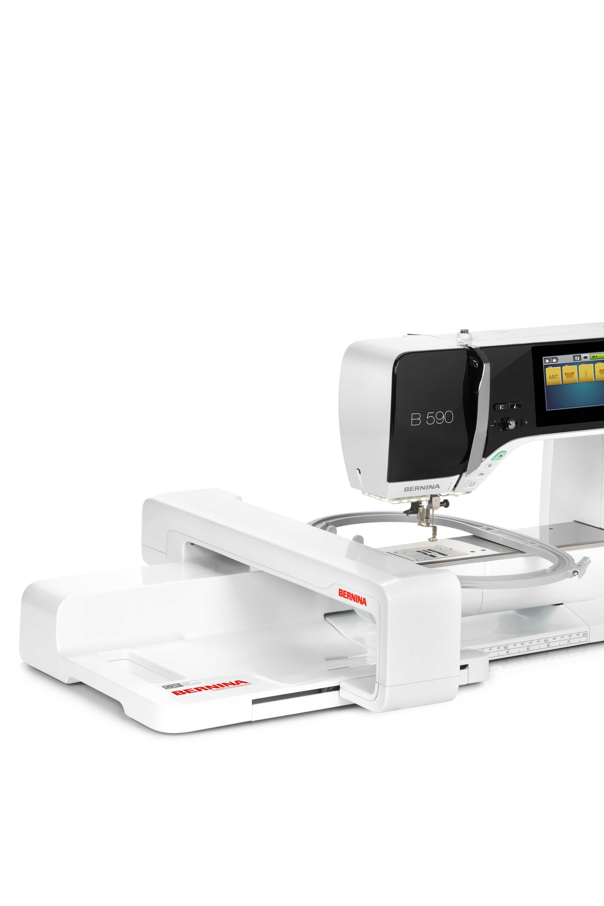 BERNINA 590 mit Stickmodul M (SDT)