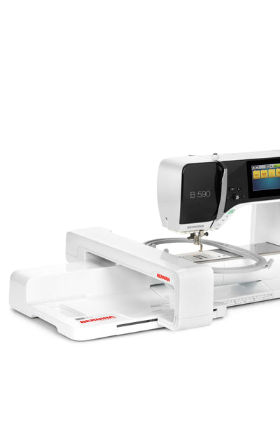 BERNINA 590 mit Stickmodul M (SDT)
