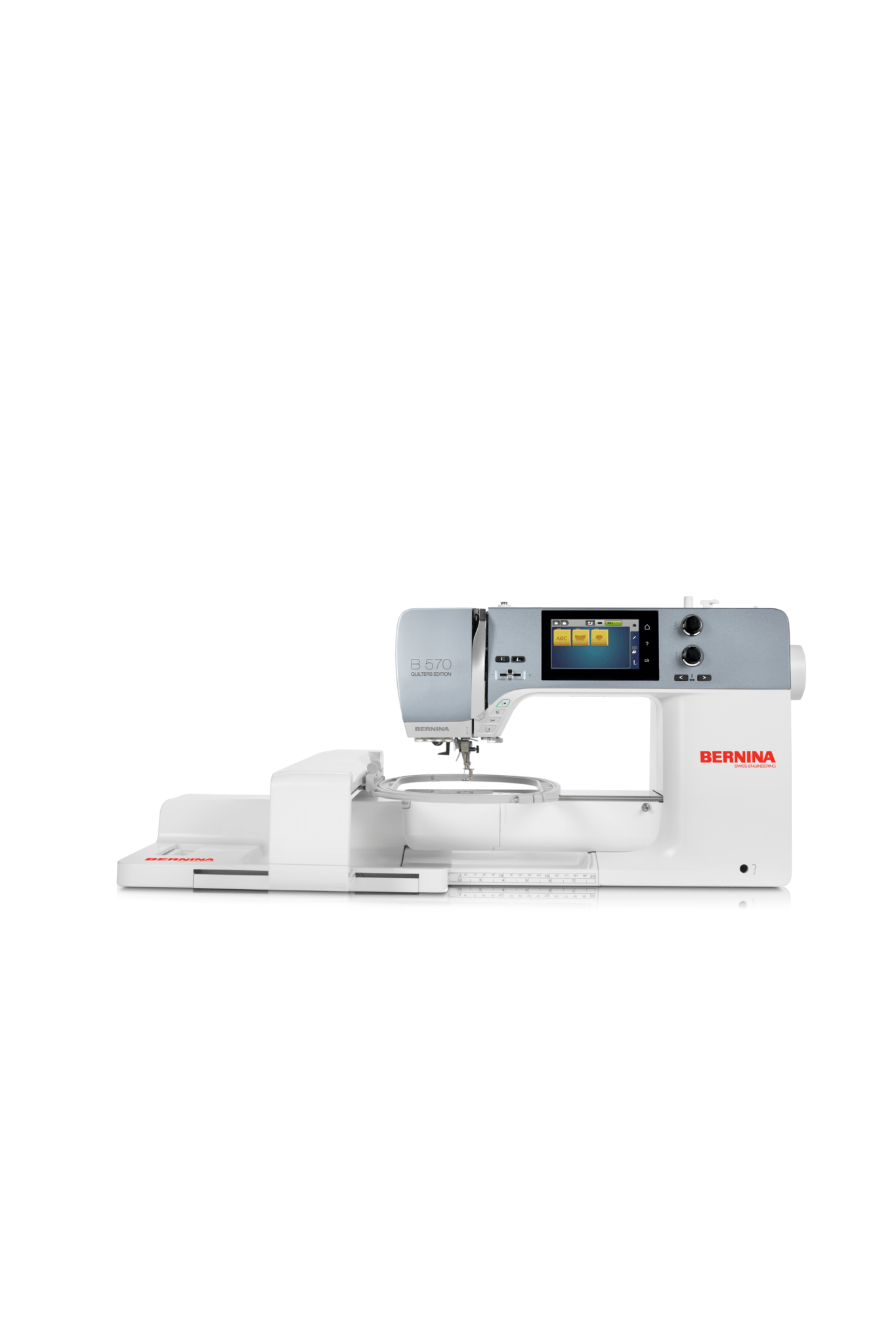 BERNINA B 570 QE mit Stickmodul M (SDT) in gerader Frontansicht