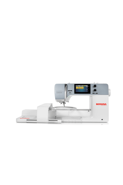 BERNINA B 570 QE mit Stickmodul M (SDT) in gerader Frontansicht