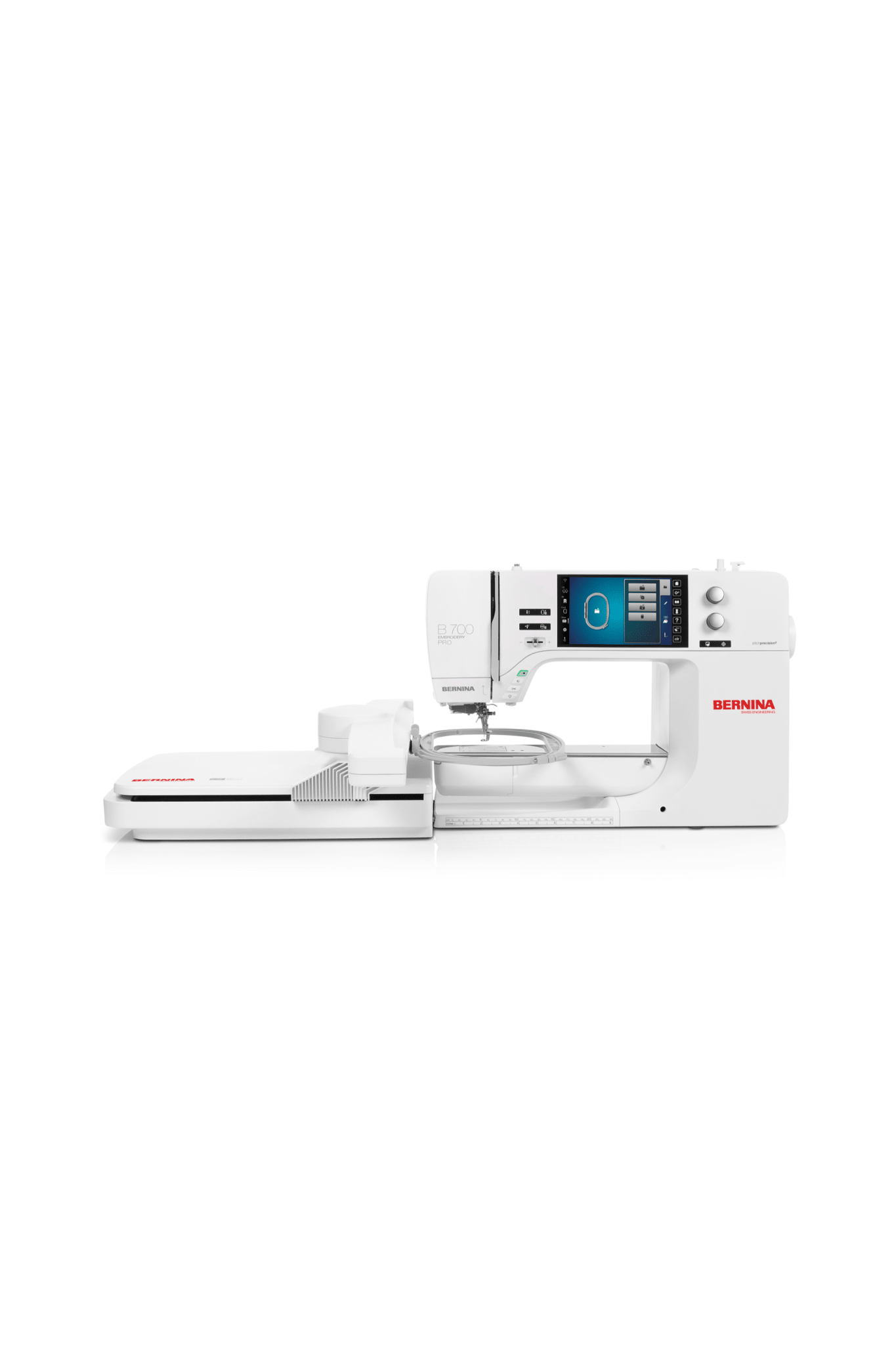 BERNINA B 700 PRO mit Stickmodul L (SDT) in gerader Frontansicht