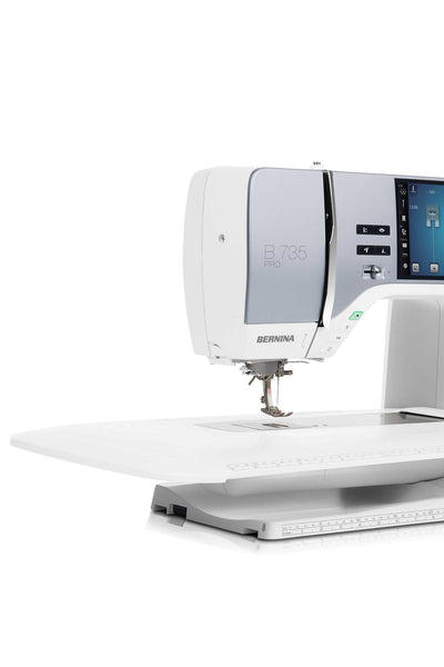 BERNINA B 735 PRO mit Stickmodul L (SDT) – Produktansicht