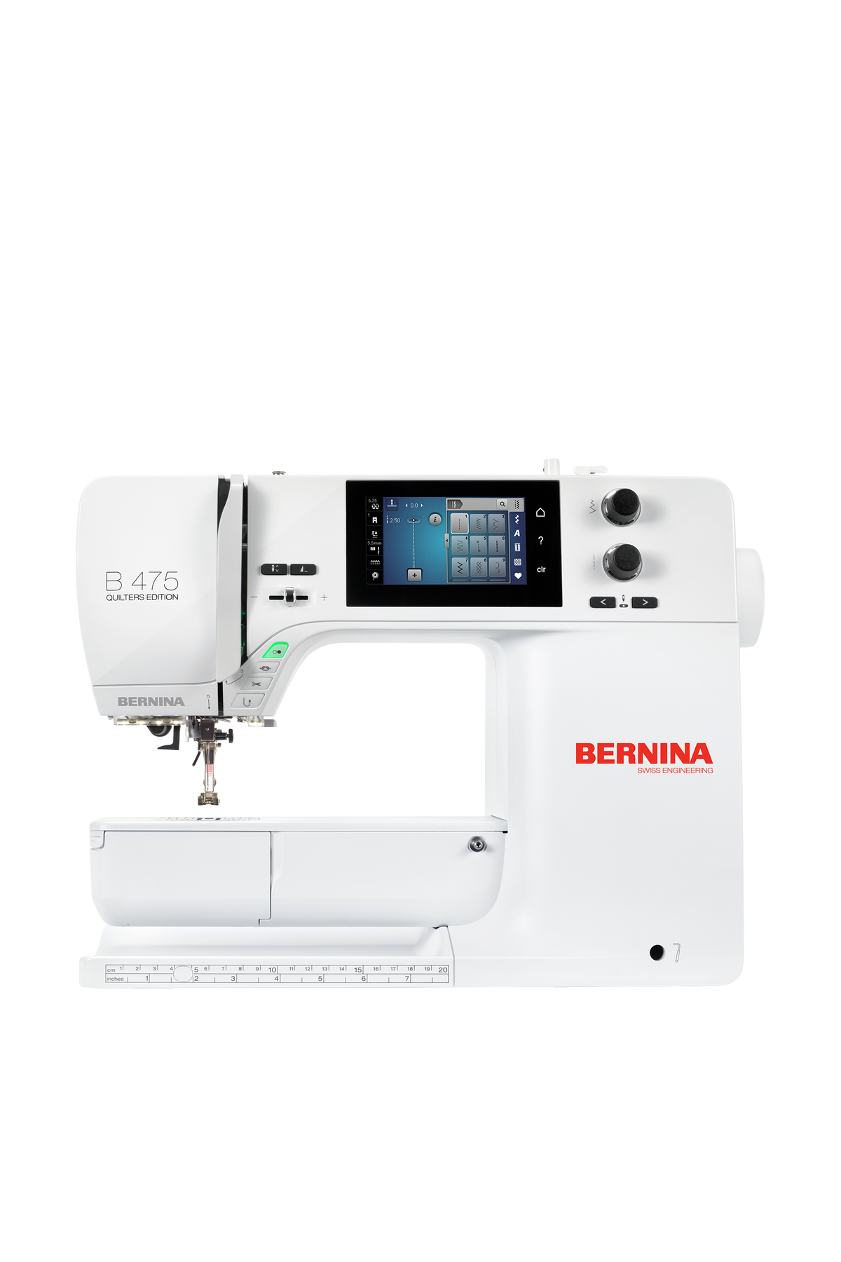 BERNINA 475 QE Nähmaschine in gerader Frontansicht ohne Bodenschatten