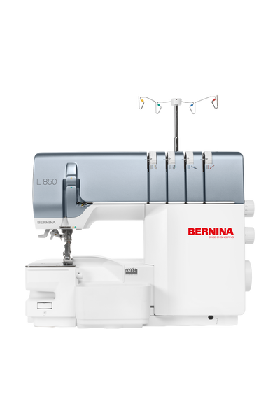 BERNINA L 850 Overlock in gerader Frontansicht, freigestellt ohne Bodenschatten