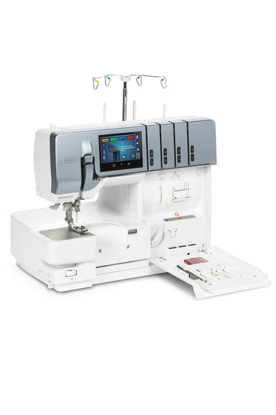 BERNINA L 860 Overlock offen